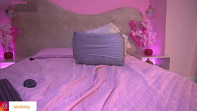 Snapshot of sarakaisy chatting on 05/11/26, 11:55 sarakaisy online show from 05/11/26, 11:55