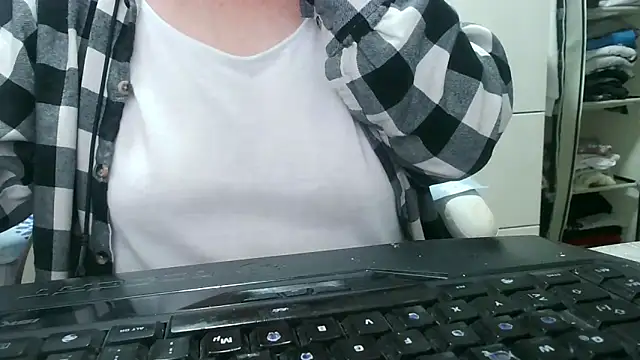 heidi60 online show from 10/10/25, 06:42