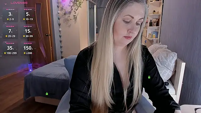 SweetLanna online show from 12/24/24, 03:27