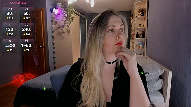 SweetLanna online show from 12/22/24, 11:52