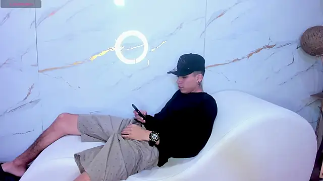 AmazingPartys online show from 04/11/26, 02:30