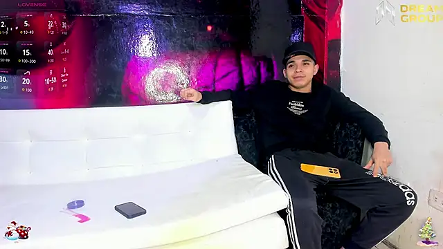 AmazingPartys online show from 12/17/25, 01:49