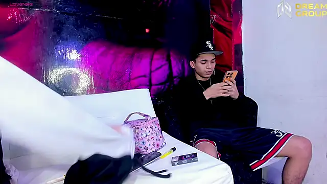 AmazingPartys online show from 01/13/26, 02:10