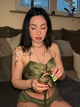 Estherjizz online show from 03/28/26, 05:58