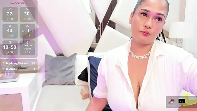 MilfVictoria online show from 10/19/25, 12:52