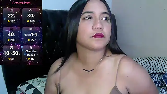 Snapshot of Crazylovee_hot chatting on 03/10/25, 03:41 Crazylovee hot online show from 03/10/25, 03:41