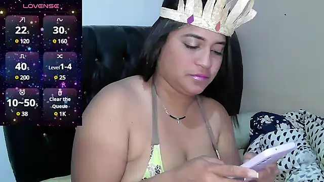 Snapshot of Crazylovee_hot chatting on 03/04/25, 03:26 Crazylovee hot online show from 03/04/25, 03:26