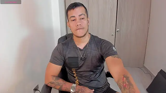 CRAZYBOYLOVE online show from 02/09/26, 02:04