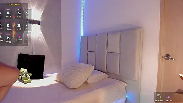 CRAZYBOYLOVE online show from 09/10/25, 11:09