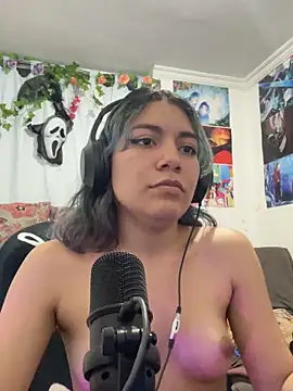 VaioletUwU online show from 03/13/26, 03:44