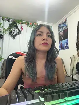 VaioletUwU online show from 03/08/26, 07:44