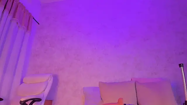 cristinapuerta  online show from 02/28/26, 11:43