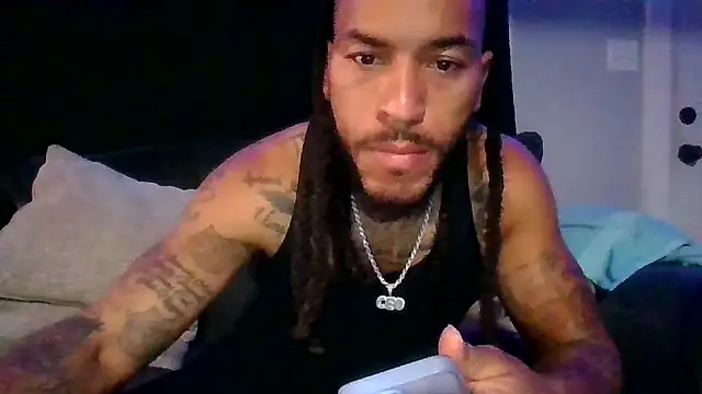 Snapshot of BigWayneBabyXXX chatting on 10/19/25, 03:31 BigWayneBabyXXX online show from 10/19/25, 03:31