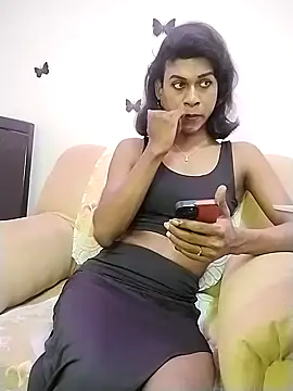 Snapshot of Nisha555 chatting on 10/31/25, 05:20 Nisha555 online show from 10/31/25, 05:20