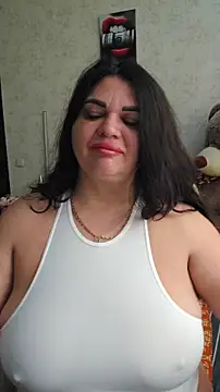 Snapshot of littleRikka chatting on 03/25/26, 06:57 littleRikka online show from 03/25/26, 06:57