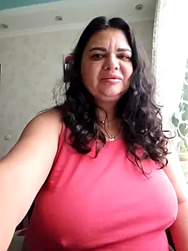 Snapshot of littleRikka chatting on 11/08/25, 09:02 littleRikka online show from 11/08/25, 09:02