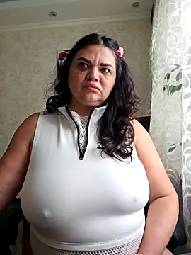 littleRikka online show from 10/12/25, 07:32