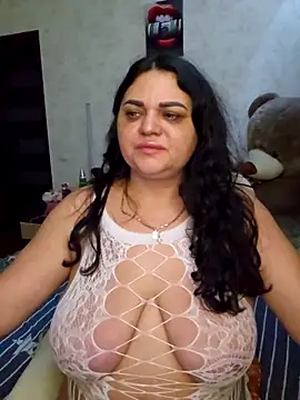 Snapshot of littleRikka chatting on 04/02/26, 07:31 littleRikka online show from 04/02/26, 07:31