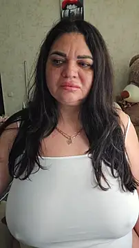 Snapshot of littleRikka chatting on 03/27/26, 07:39 littleRikka online show from 03/27/26, 07:39