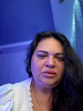 Snapshot of littleRikka chatting on 11/15/25, 06:45 littleRikka online show from 11/15/25, 06:45