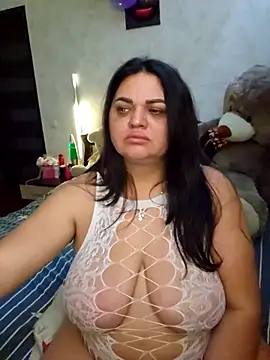 Snapshot of littleRikka chatting on 04/12/26, 08:01 littleRikka online show from 04/12/26, 08:01