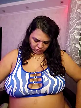 littleRikka online show from 10/30/25, 08:28