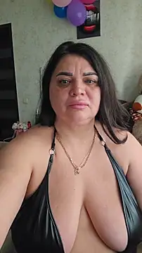 Snapshot of littleRikka chatting on 04/09/26, 06:19 littleRikka online show from 04/09/26, 06:19