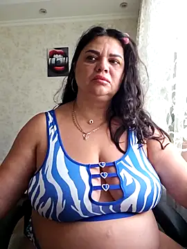 littleRikka online show from 10/30/25, 08:23