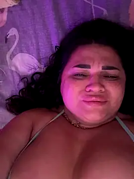 Snapshot of littleRikka chatting on 11/16/25, 07:51 littleRikka online show from 11/16/25, 07:51