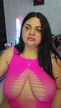 Snapshot of littleRikka chatting on 04/13/26, 08:13 littleRikka online show from 04/13/26, 08:13