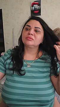 Snapshot of littleRikka chatting on 03/04/26, 08:44 littleRikka online show from 03/04/26, 08:44