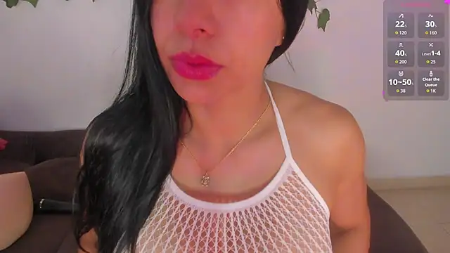 Snapshot of maribad chatting on 05/07/26, 08:12 maribad online show from 05/07/26, 08:12