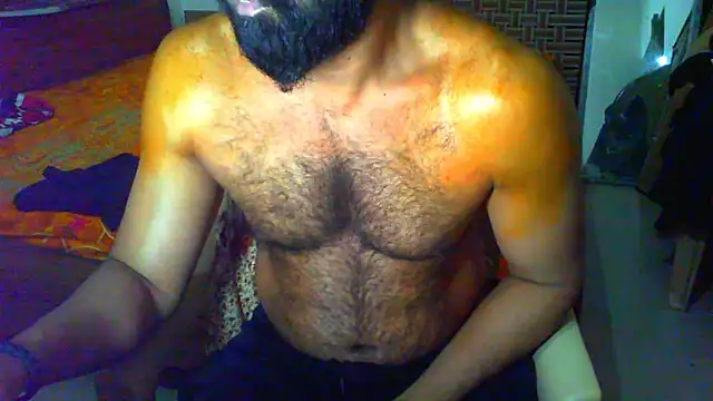 Snapshot of Vbestshow chatting on 03/05/26, 11:21 Vbestshow online show from 03/05/26, 11:21