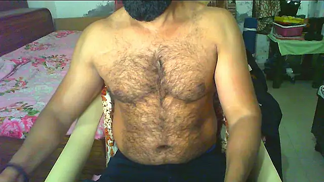 Snapshot of Vbestshow chatting on 06/15/26, 12:05 Vbestshow online show from 06/15/26, 12:05