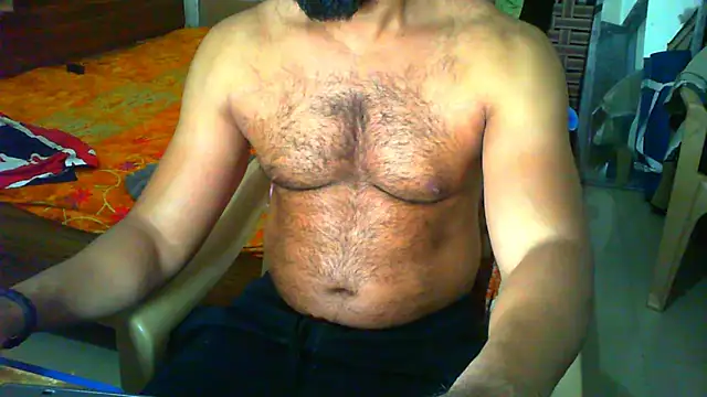 Snapshot of Vbestshow chatting on 03/18/26, 12:19 Vbestshow online show from 03/18/26, 12:19