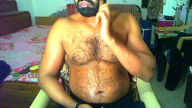 Snapshot of Vbestshow chatting on 04/15/26, 06:45 Vbestshow online show from 04/15/26, 06:45