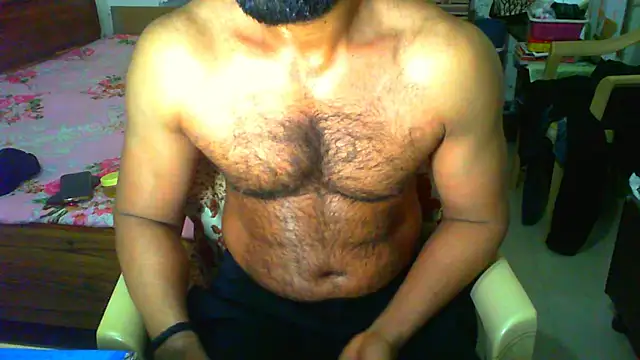 Snapshot of Vbestshow chatting on 04/15/26, 07:58 Vbestshow online show from 04/15/26, 07:58