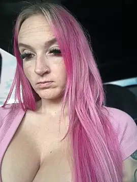 Snapshot of _Rapunzel_ chatting on 12/20/25, 10:34 Rapunzel online show from 12/20/25, 10:34