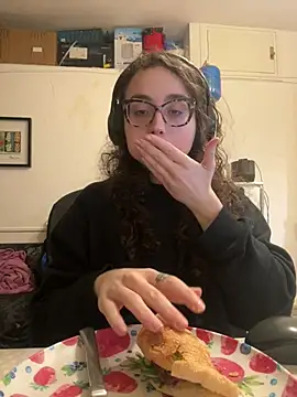 ladyturtle online show from 03/26/26, 08:51