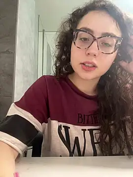 ladyturtle online show from 05/07/26, 11:35