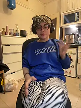 ladyturtle online show from 03/25/26, 01:06