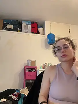 ladyturtle online show from 04/22/26, 10:55