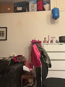 ladyturtle online show from 04/02/26, 08:37