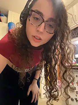 ladyturtle online show from 04/04/26, 12:17