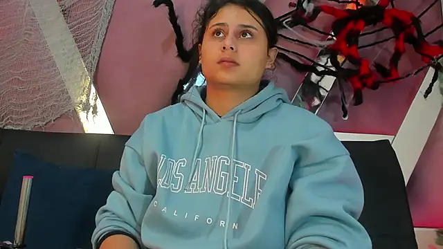 AbbyTaylorr online show from 10/30/25, 03:16