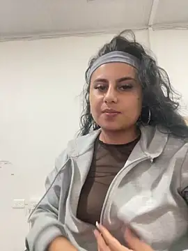 AbbyTaylorr online show from 04/17/26, 10:01