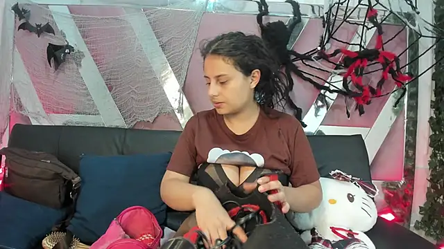 AbbyTaylorr online show from 10/28/25, 02:23