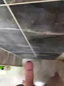 Snapshot of Titjober chatting on 12/11/24, 04:20 Titjober online show from 12/11/24, 04:20