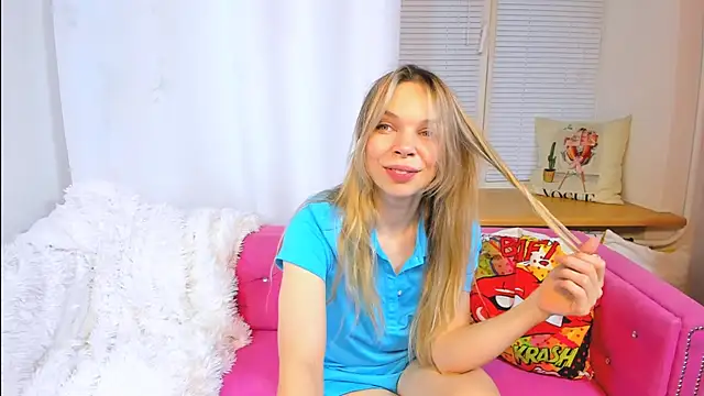 Snapshot of The_Deep_Passion chatting on 11/17/25, 01:04 The Deep Passion online show from 11/17/25, 01:04