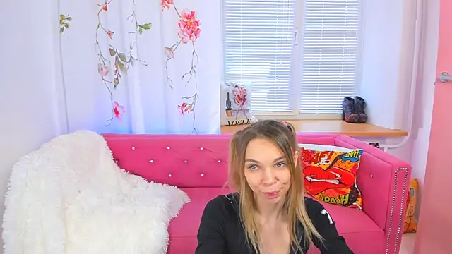 Snapshot of The_Deep_Passion chatting on 03/10/25, 11:12 The Deep Passion online show from 03/10/25, 11:12